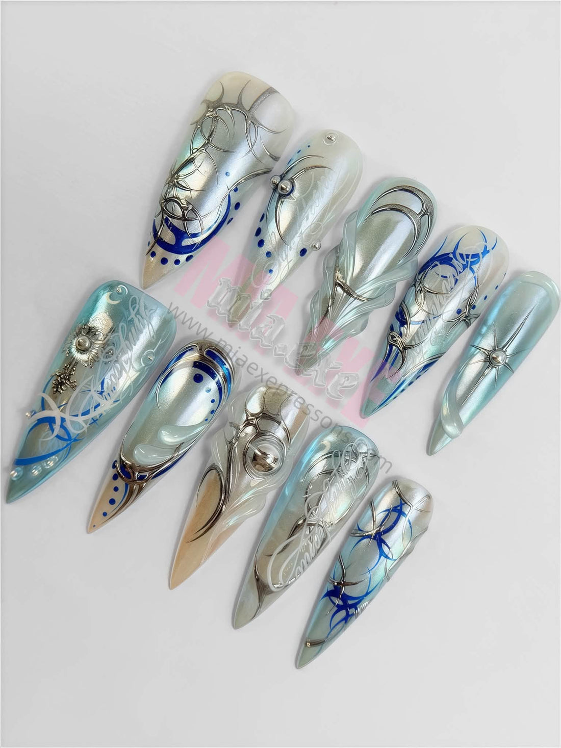 🚀 NEXT-GEN NAILS ARE HERE: Meet Our 2 Brand-New Futuristic Drops! ✨🛸