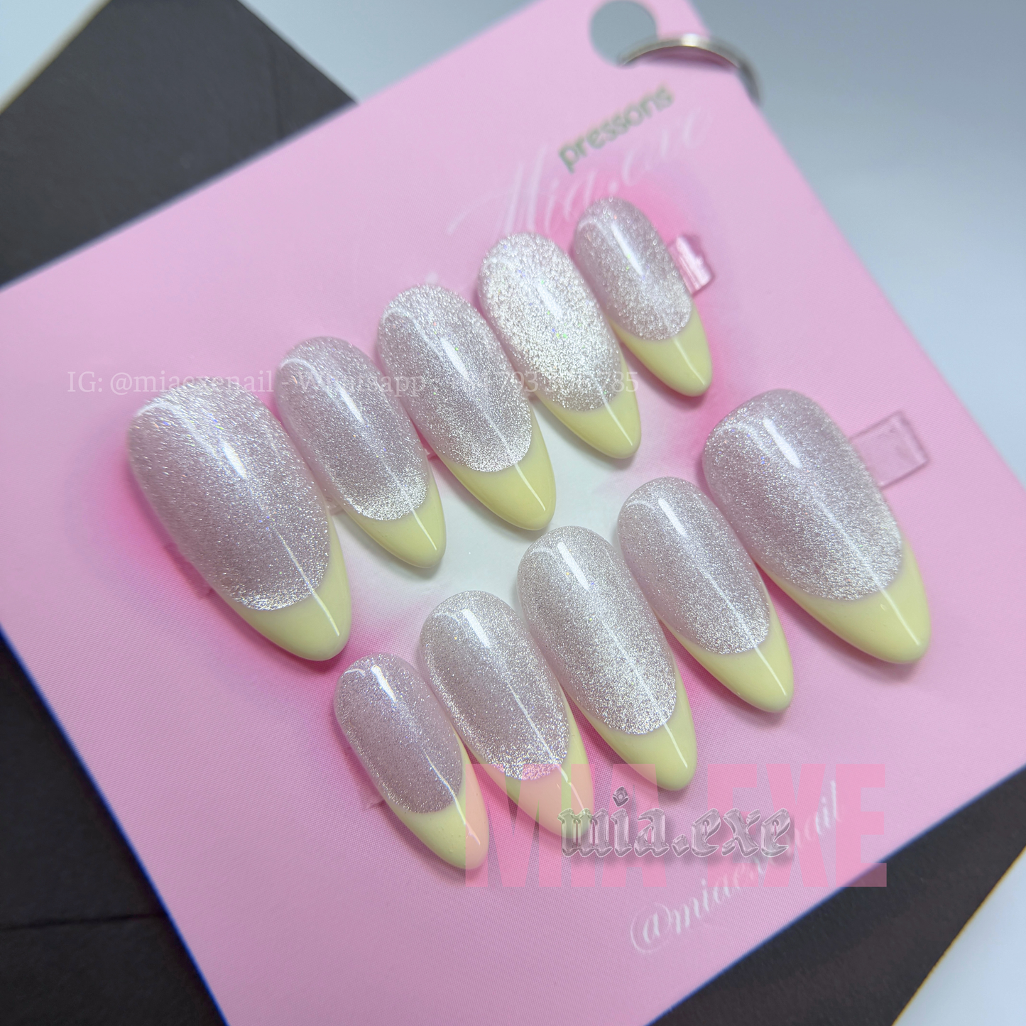 Press on Nails | Pastel Yellow Cat Eye French Tip, Daily Nail Style, Almond Shape, Medium Length Luxury Handmade Fake Nails