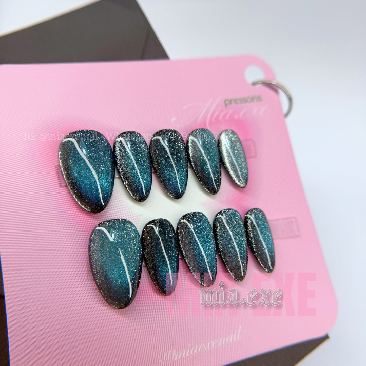Press on Nails | Teal & Dark Blue Cat Eye with Glowing Arch Line, Daily Nail Style, Almond Shape, Medium Length Luxury Handmade Fake Nails