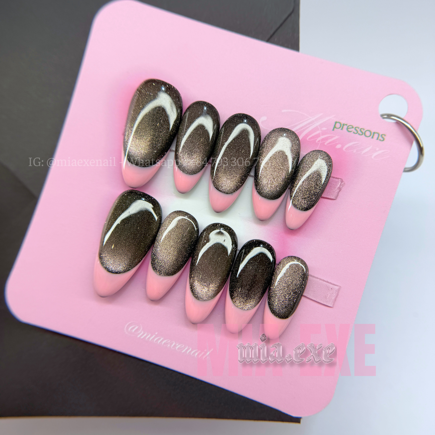 Press on Nails | Dark Cat Eye French Tip, Daily Nail Style, Almond Shape, Medium Length Luxury Handmade Fake Nails