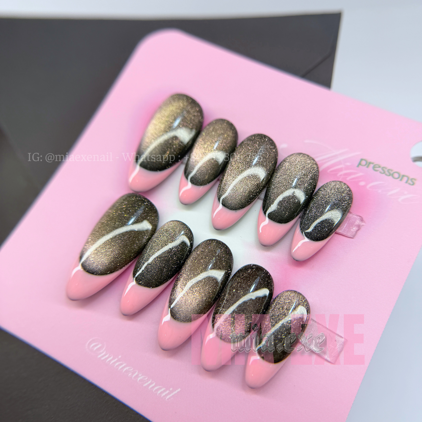 Press on Nails | Dark Cat Eye French Tip, Daily Nail Style, Almond Shape, Medium Length Luxury Handmade Fake Nails