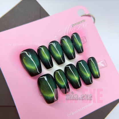 Press on Nails | Emerald Green Cat Eye, Daily Nail Style, Square/Coffin Shape, Short Length Luxury Handmade Fake Nails