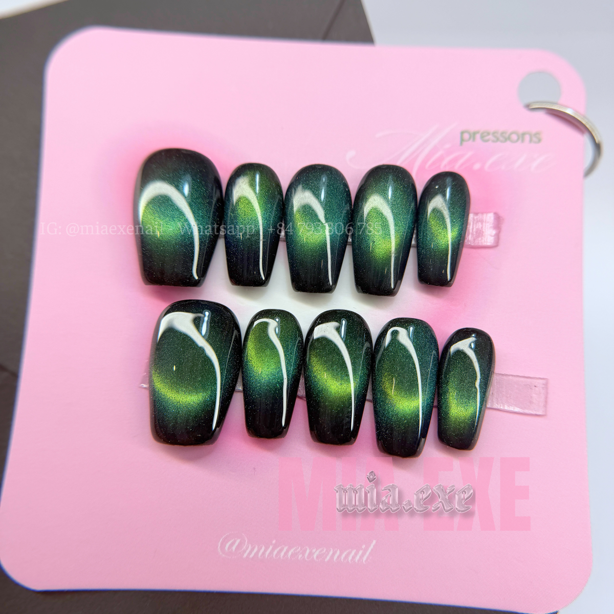 Press on Nails | Emerald Green Cat Eye, Daily Nail Style, Square/Coffin Shape, Short Length Luxury Handmade Fake Nails