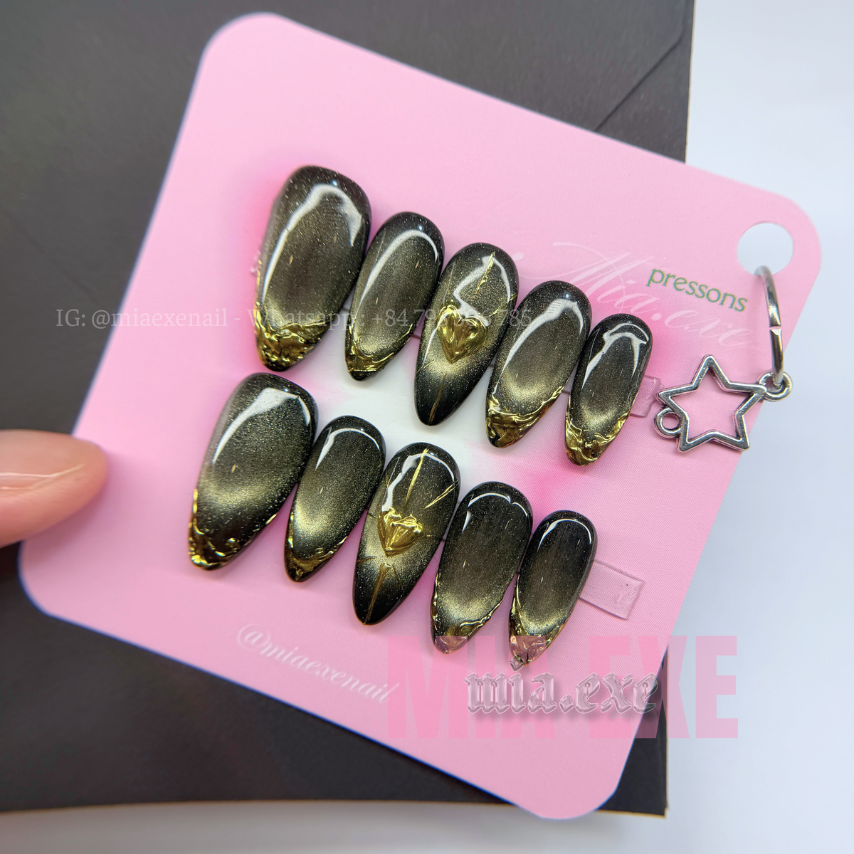 Press on Nails | Black & Gold Chrome Cat Eye with 3D Heart, Daily Nail Style, Almond Shape, Medium Length Luxury Handmade Fake Nails