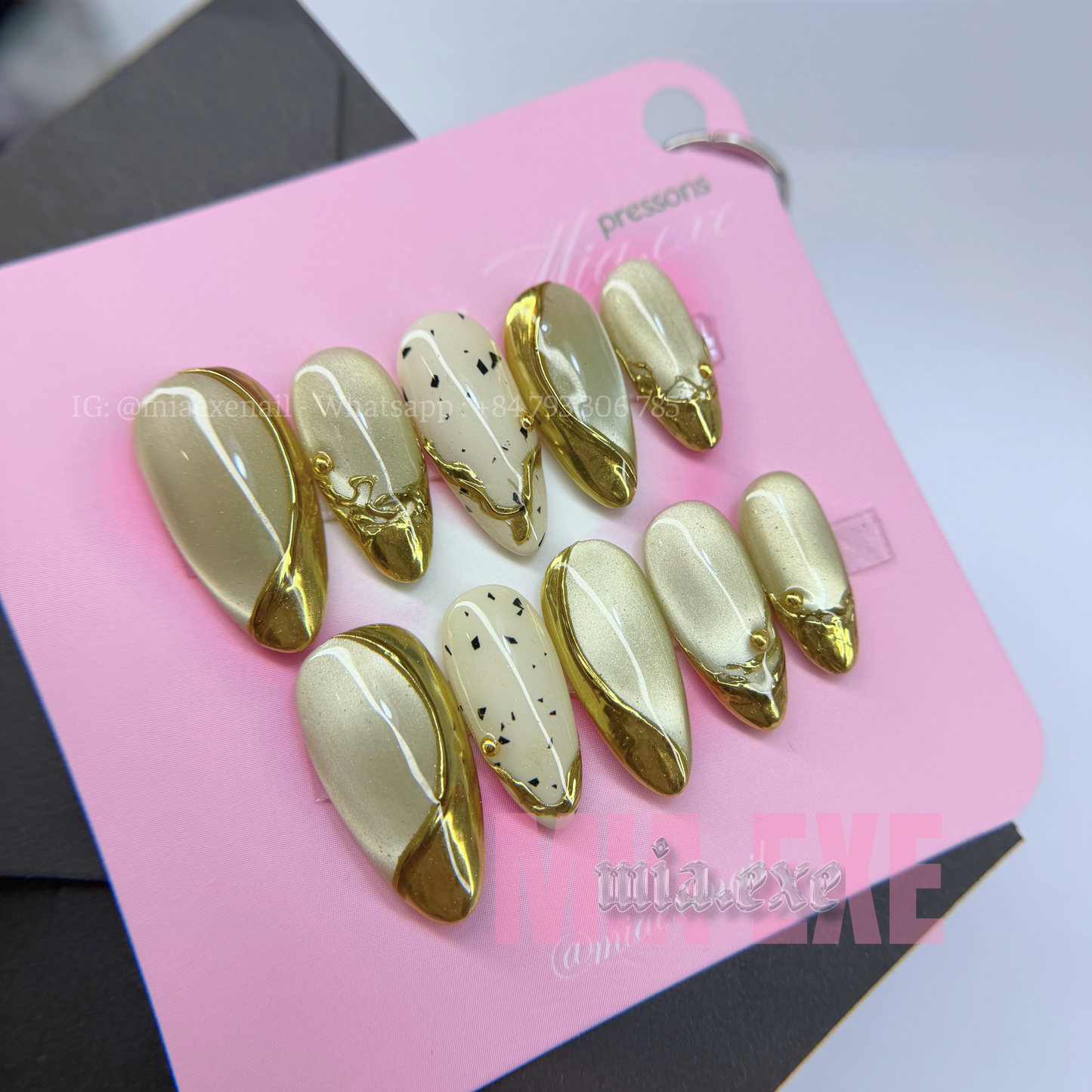 Press on Nails | Champagne Gold Cat Eye & Chrome Tip, Daily Nail Style, Almond Shape, Medium Length Luxury Handmade Fake Nails
