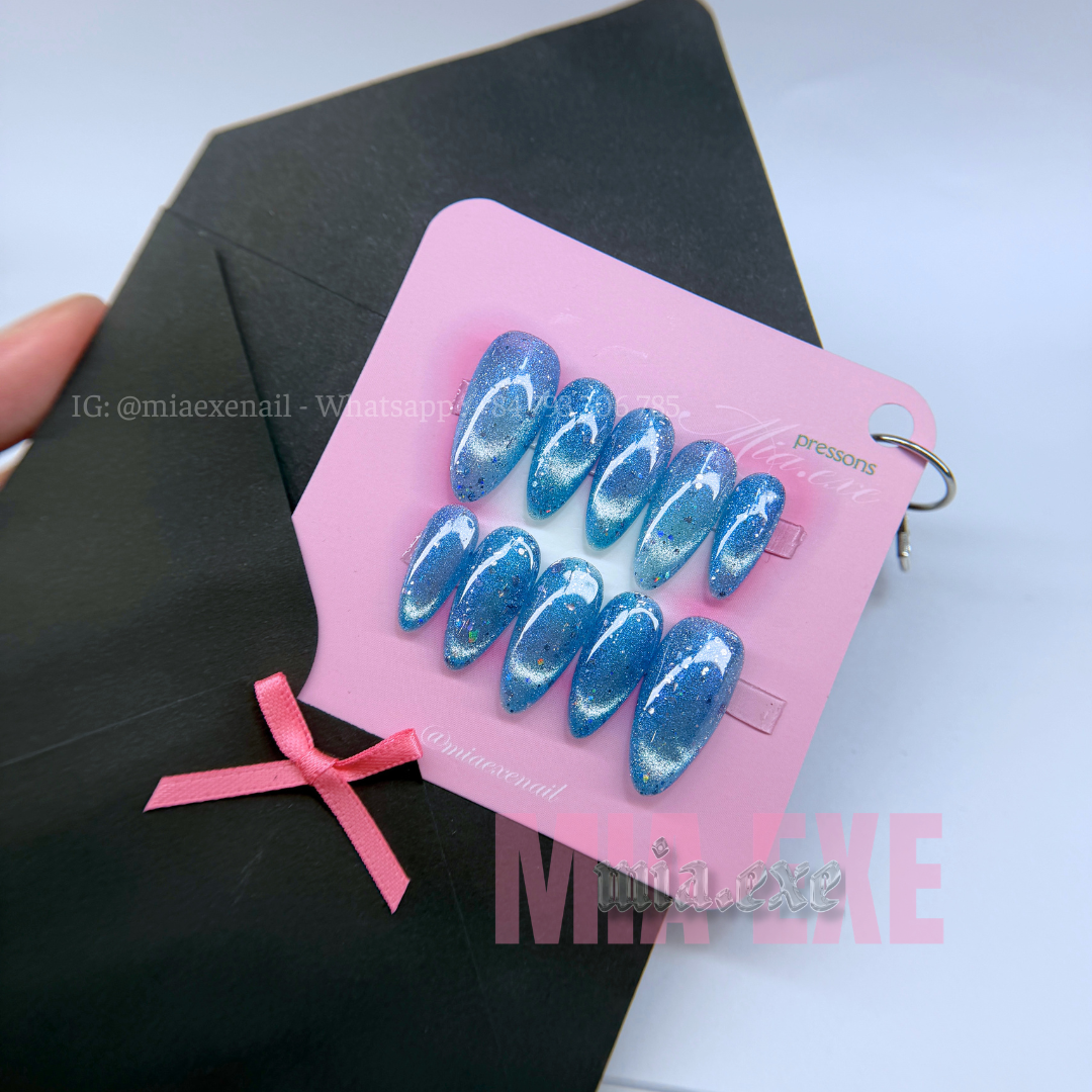 Press on Nails | Ocean Blue Cat Eye with Shimmering Magnetic Glow, Daily Nail Style, Almond Shape, Medium Length Luxury Handmade Fake Nails