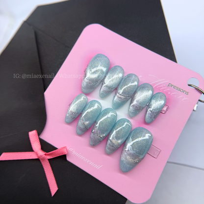 Press on Nails | Cat Eye with Pearlescent Alcohol Ink Marble Effect, Daily Nail Style, Almond Shape, Medium Length Luxury Handmade Fake Nails