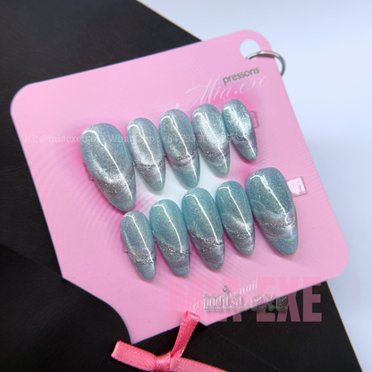 Press on Nails | Cat Eye with Pearlescent Alcohol Ink Marble Effect, Daily Nail Style, Almond Shape, Medium Length Luxury Handmade Fake Nails
