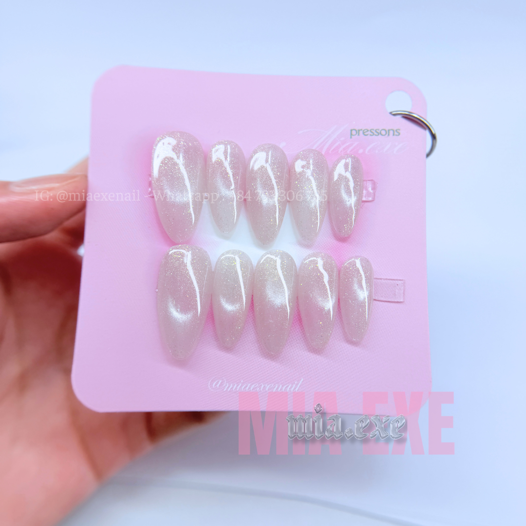 Press on Nails | Soft Pink Cat Eye with Shimmering Aurora Effect, Daily Nail Style, Almond Shape, Medium Length Luxury Handmade Fake Nails