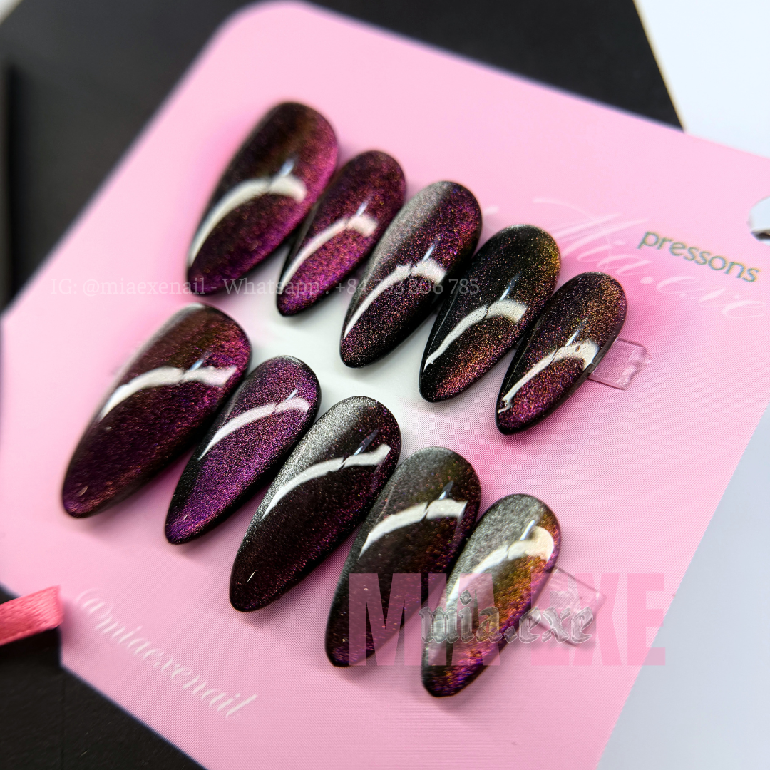 Press on Nails | Multi-Color Gradient Cat Eye with Shimmering Magnetic Glow, Daily Nail Style, Almond Shape, Medium Length Luxury Handmade Fake Nails
