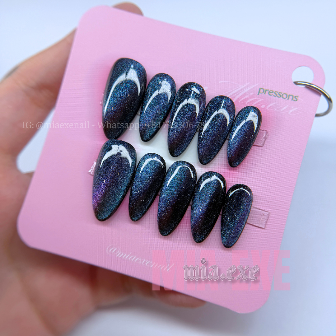 Press on Nails | Multi-Color Galaxy Cat Eye, Daily Nail Style, Stiletto Shape, Medium Length Luxury Handmade Fake Nails