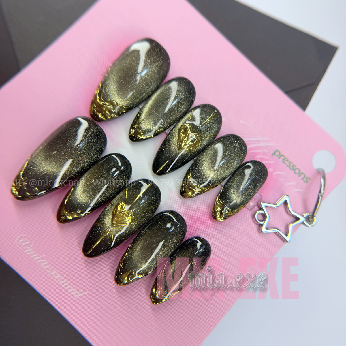 Press on Nails | Black & Gold Chrome Cat Eye with 3D Heart, Daily Nail Style, Almond Shape, Medium Length Luxury Handmade Fake Nails
