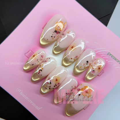 Press on Nails | Nude & Gold French Tip with Pressed Dried Flowers, Daily Nail Style, Almond Shape, Medium Length Luxury Handmade Fake Nails