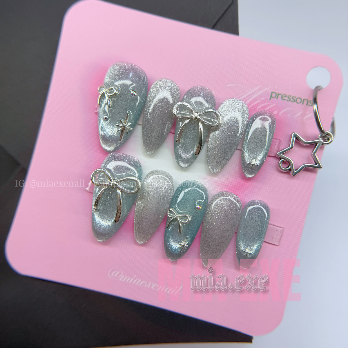 Press on Nails | Silver Cat Eye & Bow Detail, Daily Nail Style, Stiletto Shape, Medium Length Luxury Handmade Fake Nails