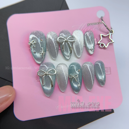 Press on Nails | Silver Cat Eye & Bow Detail, Daily Nail Style, Stiletto Shape, Medium Length Luxury Handmade Fake Nails