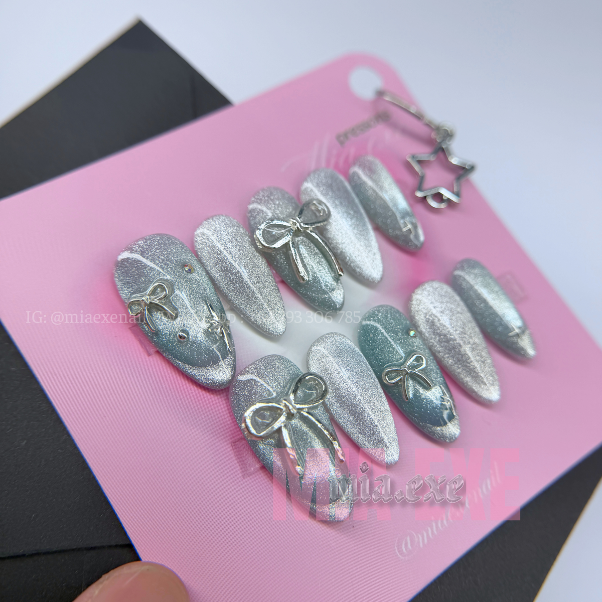 Press on Nails | Silver Cat Eye & Bow Detail, Daily Nail Style, Stiletto Shape, Medium Length Luxury Handmade Fake Nails