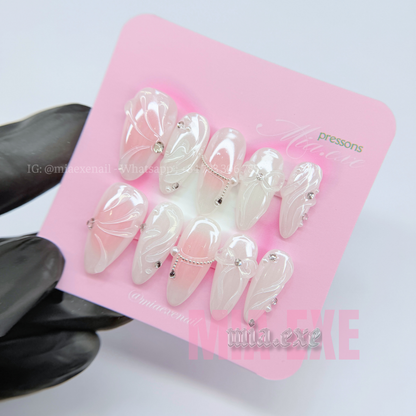 Handmade Milky White & Pink Pearl Airbrushed Bow Press-on Nails