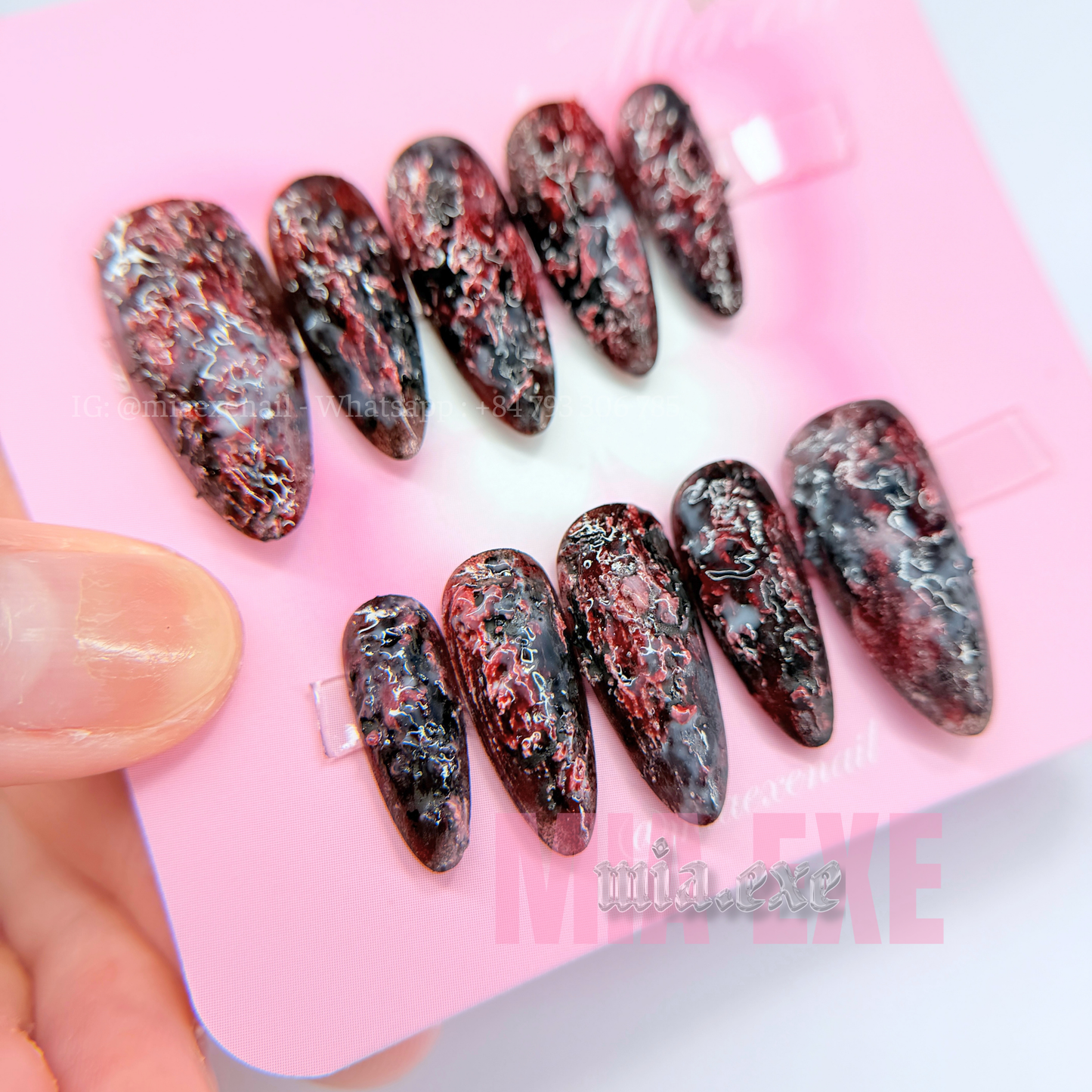 Handmade Halloween Gothic Bloody Melted Textured Press-on Nails
