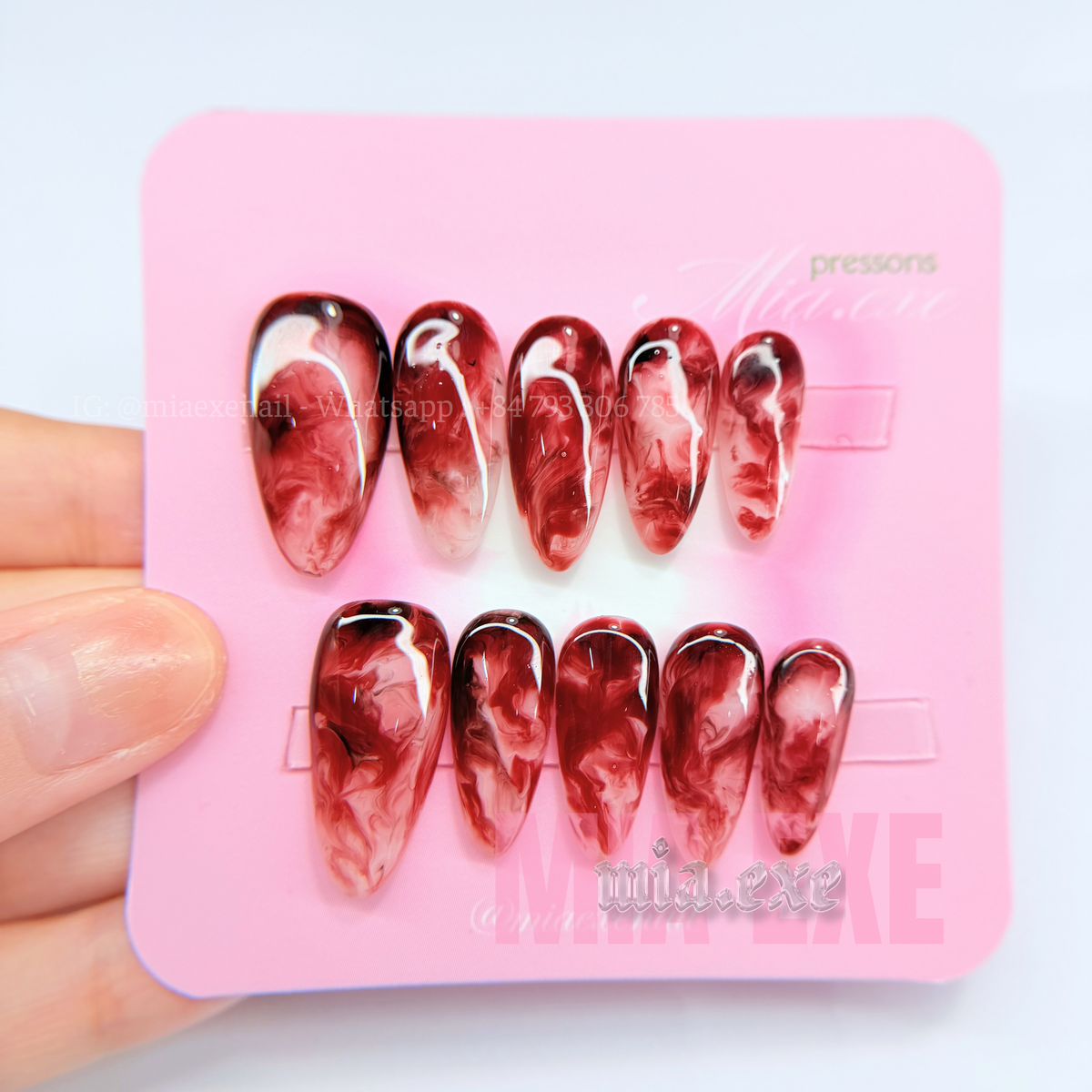 Handmade Halloween Bloody Marble Red & White Press-on Nails