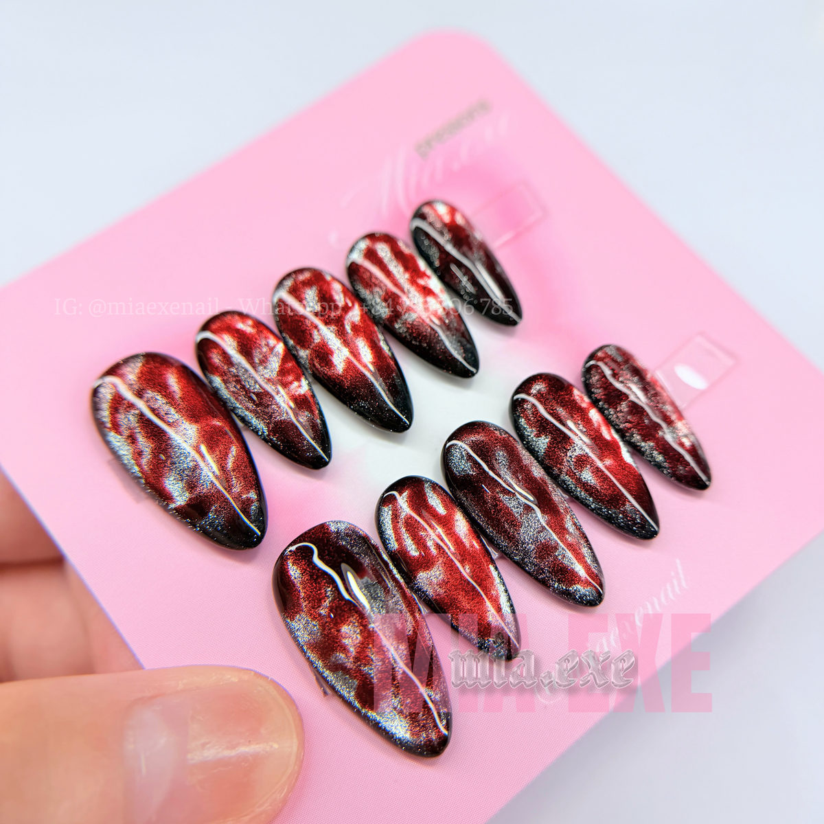 Handmade Halloween Bloody Cat-Eye Magnetic Press-on Nails