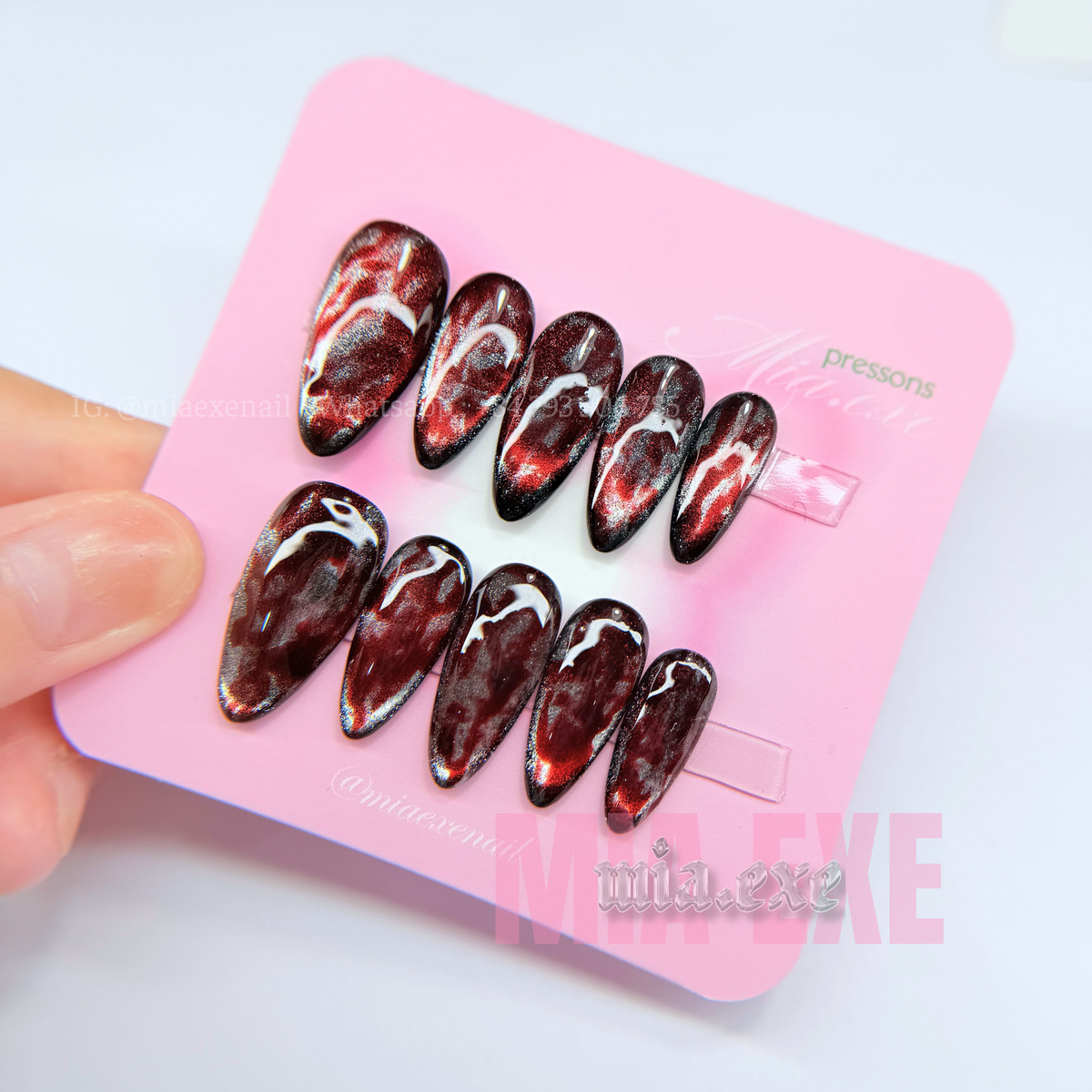 Handmade Halloween Bloody Cat-Eye Magnetic Press-on Nails