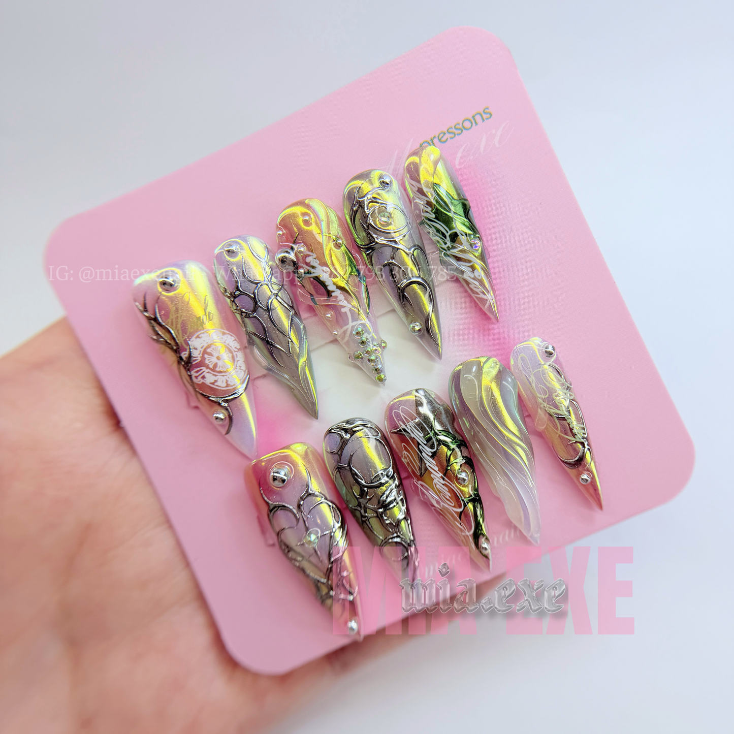 Handmade Futuristic Y2K Aurora Pink & Green Press-on Nails