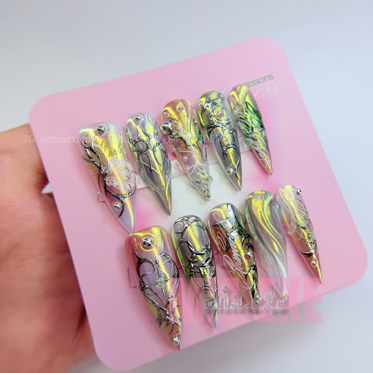 Handmade Futuristic Y2K Aurora Pink & Green Press-on Nails