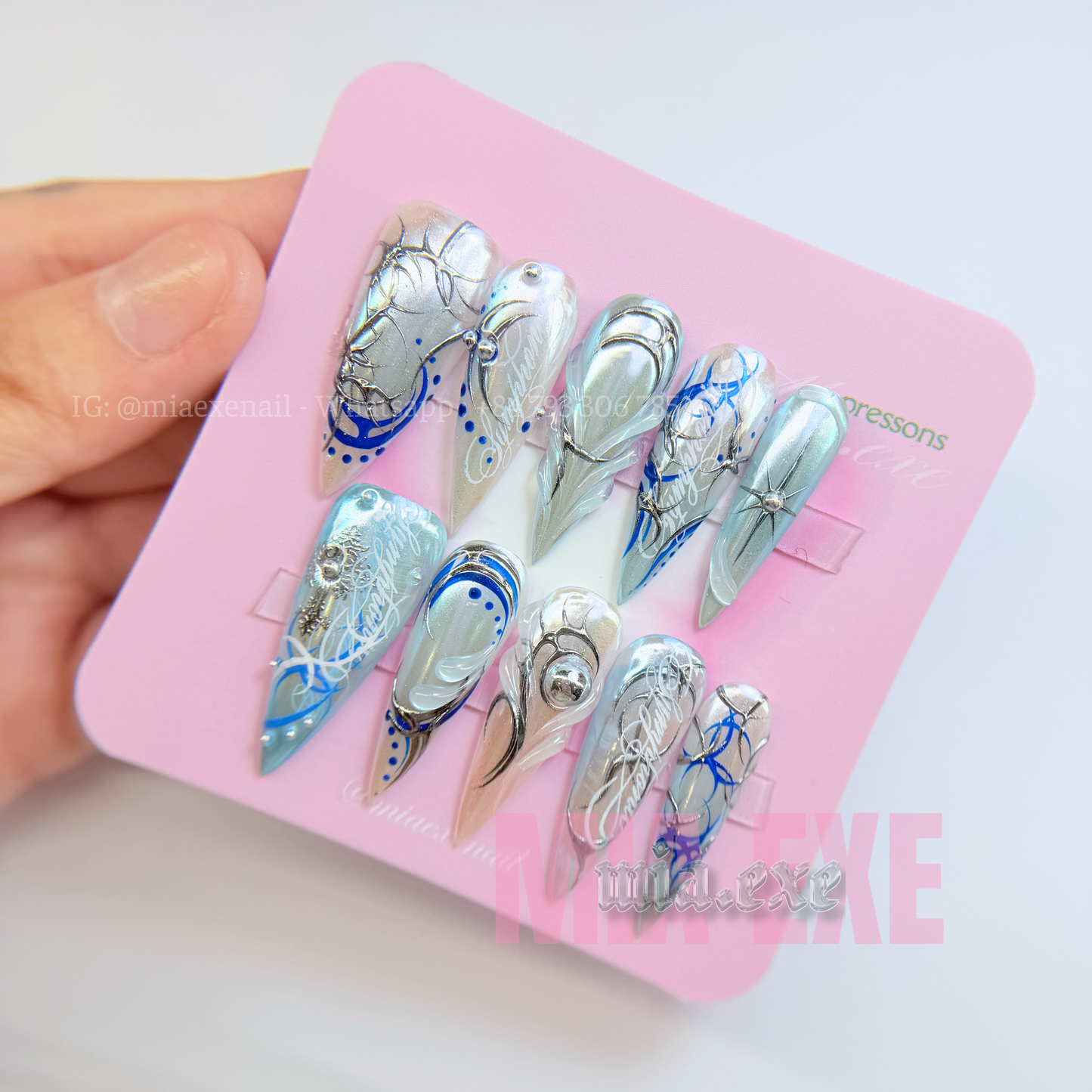 Handmade Futuristic Y2K Aurora Blue Press-on Nails