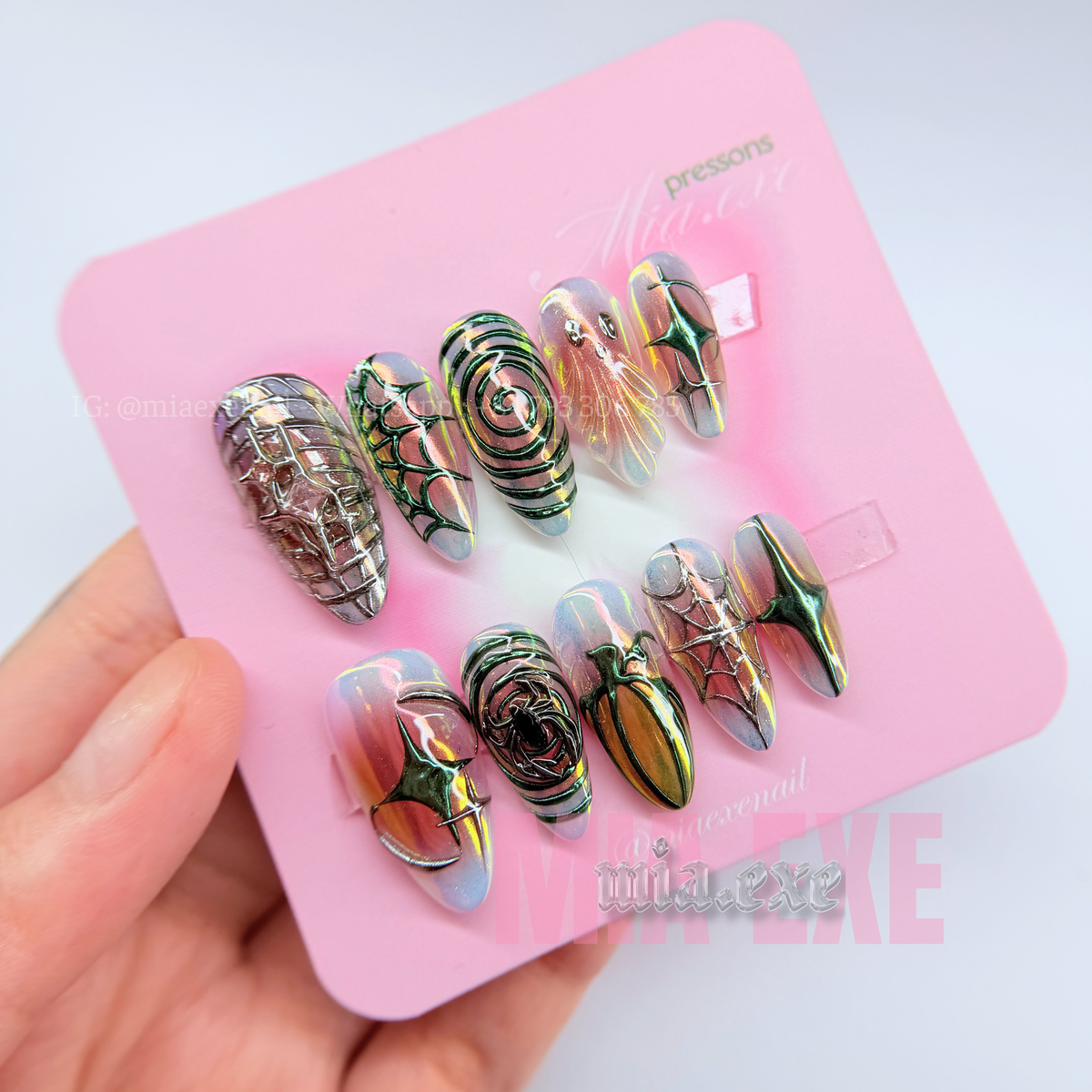 Handmade Halloween Aurora Chrome Spider Web Press-on Nails
